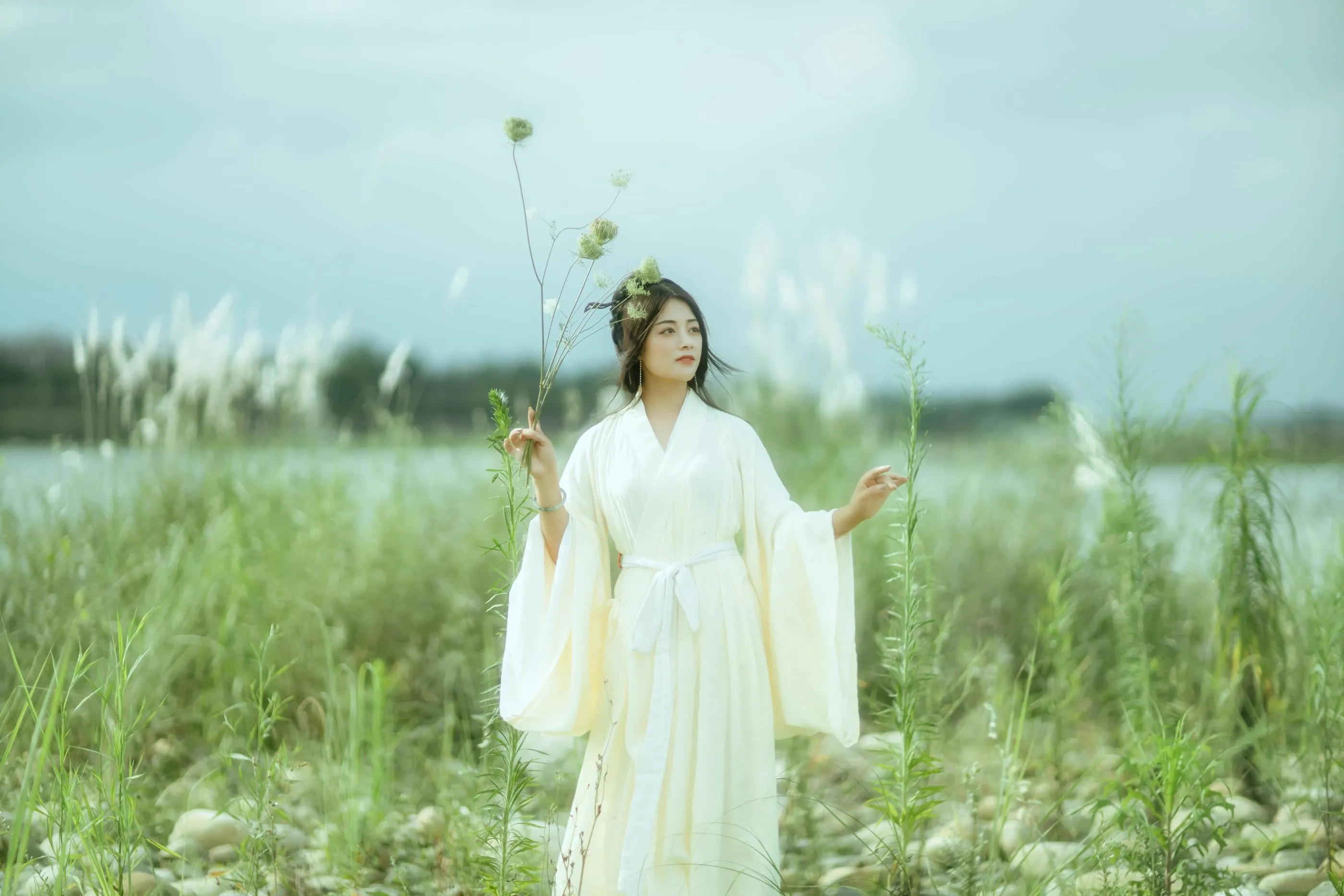 [YITUYU艺图语]2022.01.05 芦花漫 陌颜 [30P]插图2